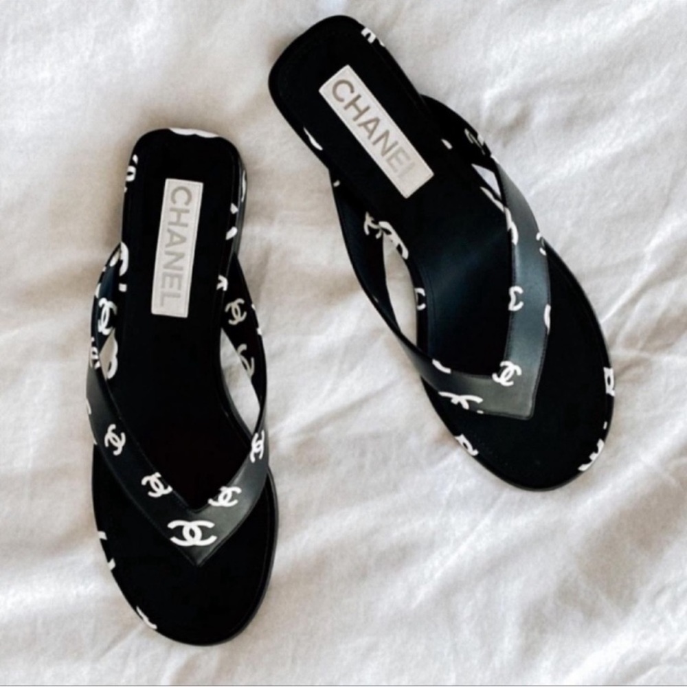 Chanel sandals ss22